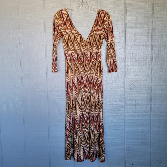 Maggy London Dresses & Skirts - Maggy London Wrap Dress. Size 4